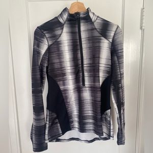 Black + white strip tekgear active wear workout top with half tip front. S.
